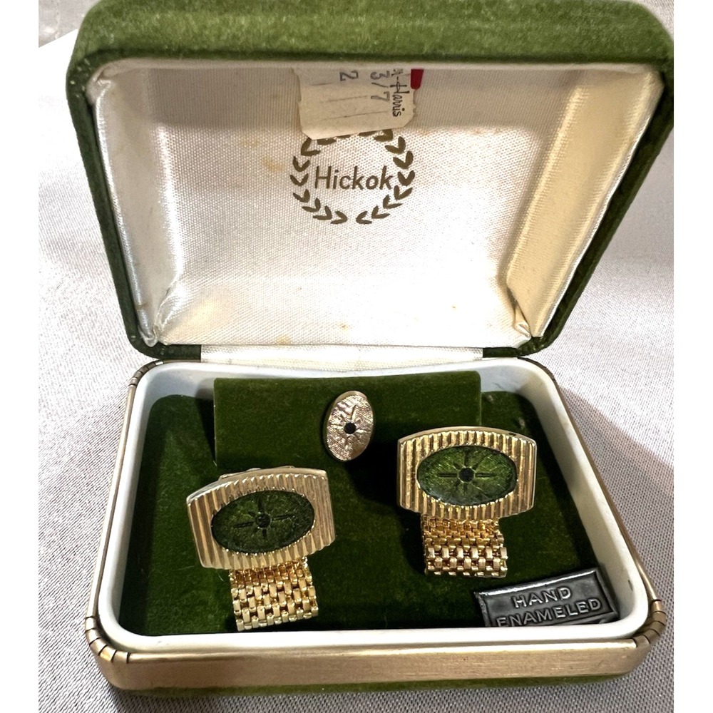 VTG CUFFLINK SET GREEN‎ STONE HICKOK GOLD TONE CHAIN WRAP AND TIE TAC (2532)
